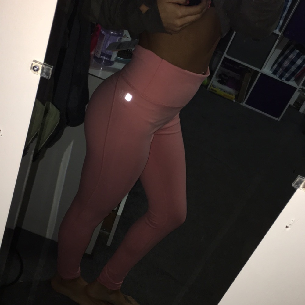 High wasted gym leggings!!! Medium - Picture 2 of 5
